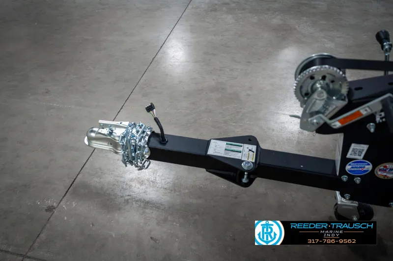 Slide: The Image of Lund 1650 Rebel XL SS 2025 - 52