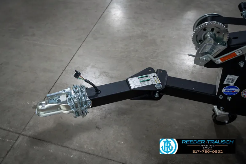 Slide: The Image of Lund 1650 Rebel XL SS 2025 - 53