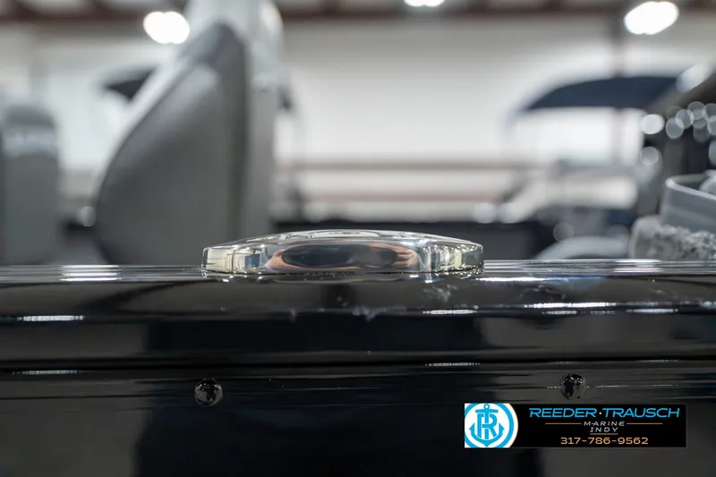 Slide: The Image of Lund 1650 Rebel XL SS 2025 - 54