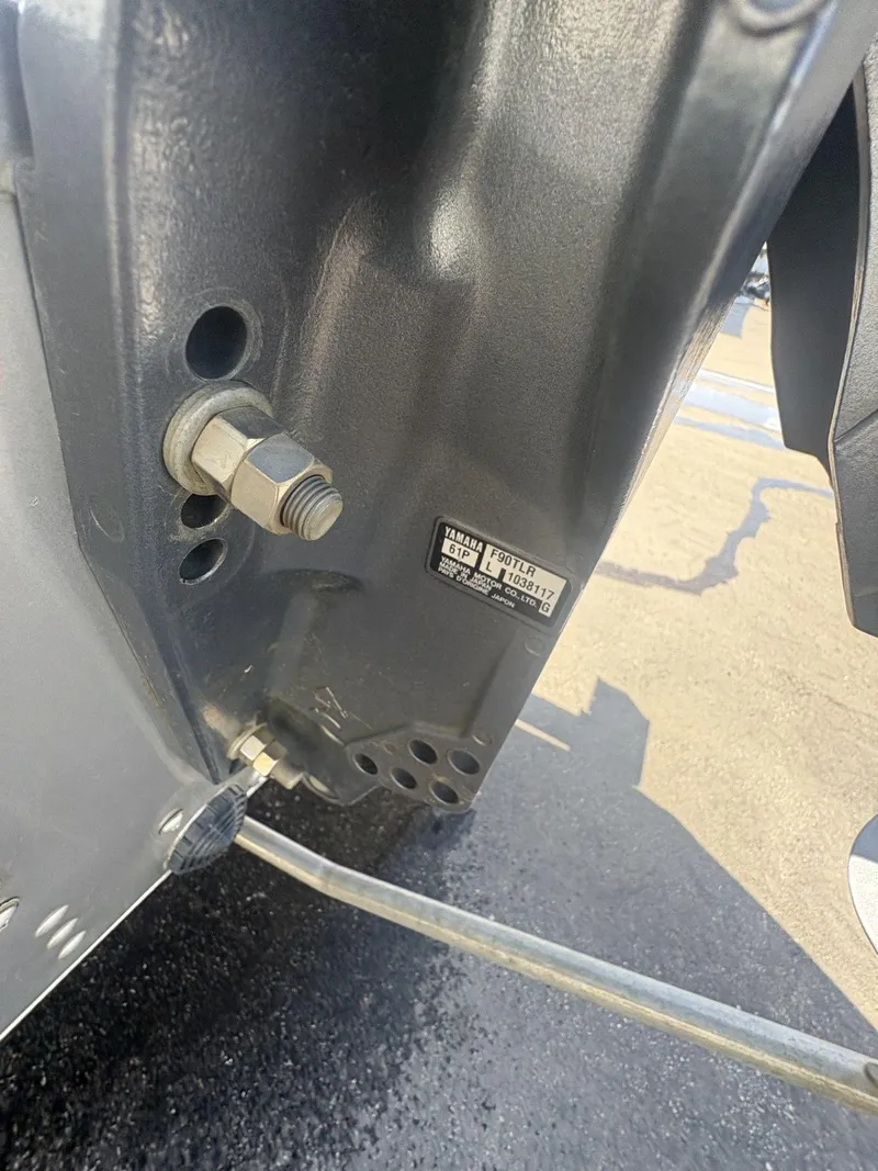 Slide: The Image of Close-up of a 2007 Alumacraft Navigator 165 CS boat engine mount. - 34