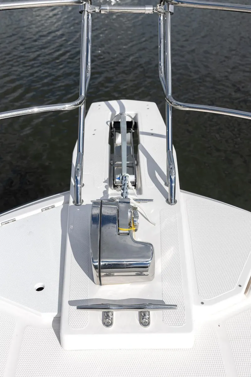 Slide: The Image of 2023 Cutwater C-288 boat deck with anchor system and railing. - 9