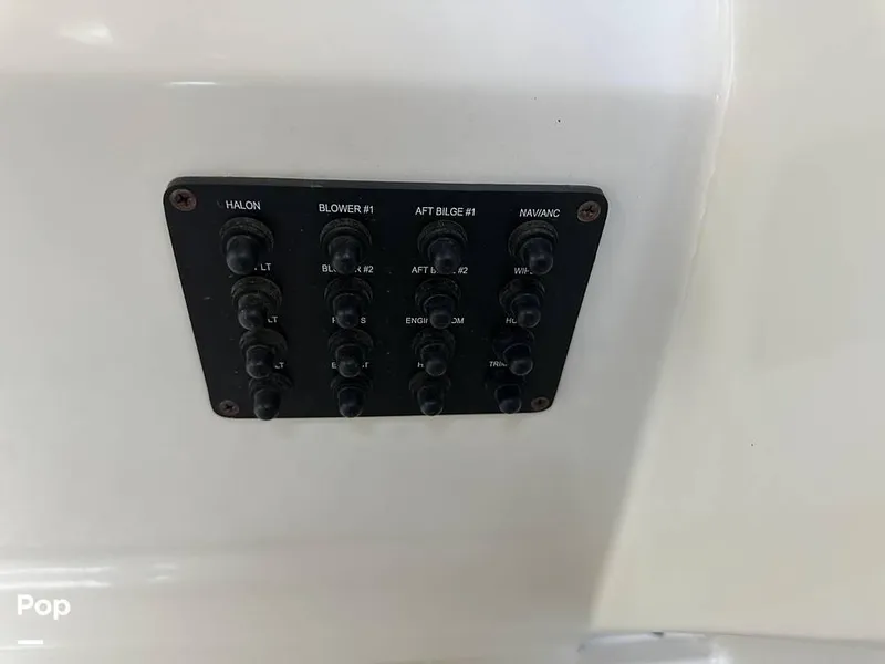 Slide: The Image of 2008 Crownline 300LS for sale in Osage Beach, MO - 33