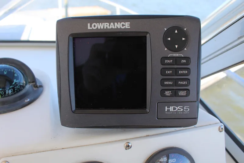 Slide: The Image of Sea Boss 210 Walkaround 2004 - 15