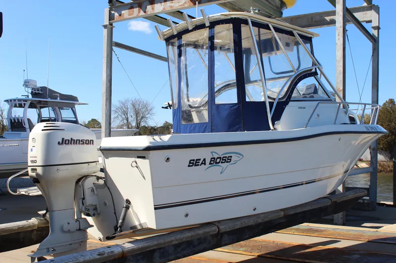 Slide: The Image of Sea Boss 210 Walkaround 2004 - 2