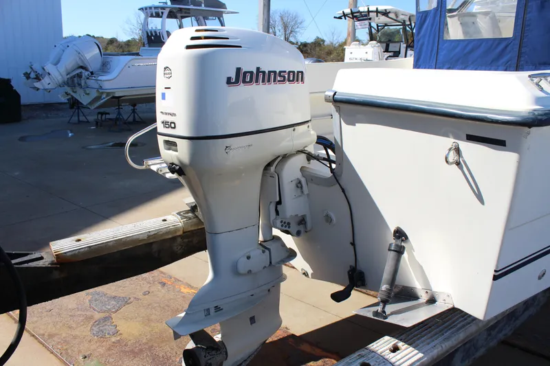 Slide: The Image of Sea Boss 210 Walkaround 2004 - 8