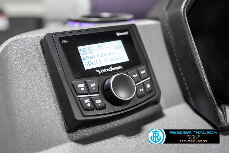 Slide: The Image of Rockford Fosgate audio system on 2025 Bennington 21 SSB boat dashboard, featuring Bluetooth connectivity. - 36