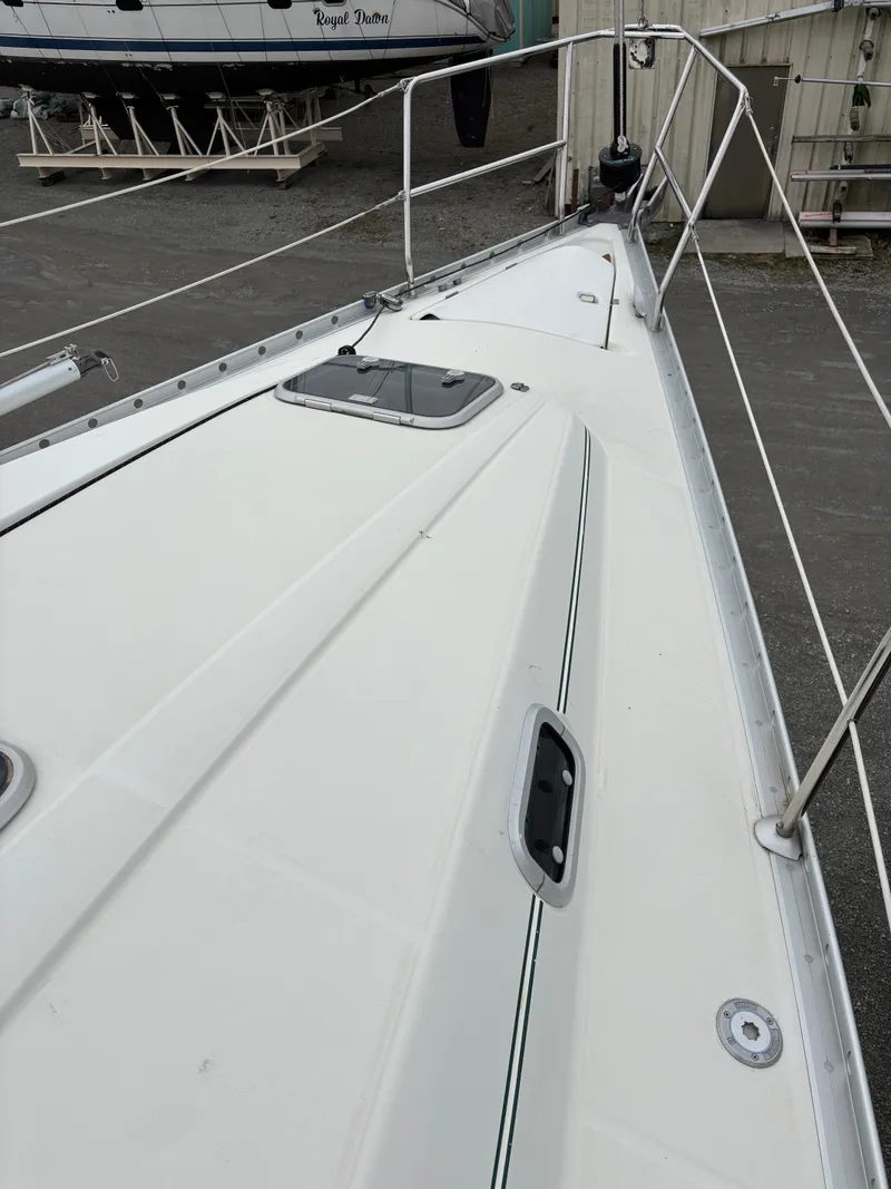 Slide: The Image of Beneteau Oceanis 352 1999 - 14