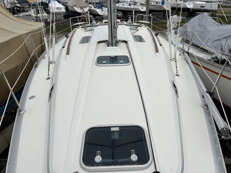 Slide: The Image of Beneteau Oceanis 352 1999 - 19