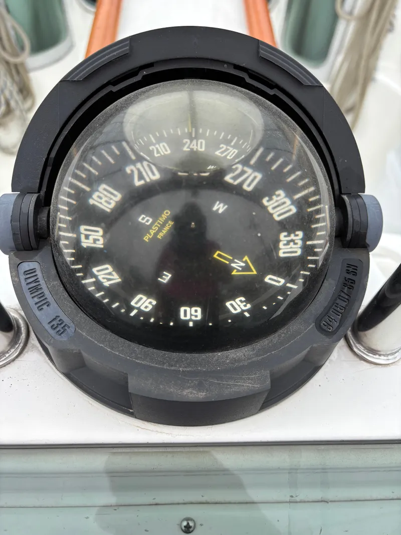 Slide: The Image of Beneteau Oceanis 352 1999 - 48