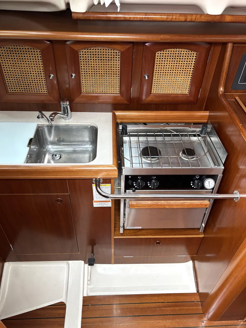 Slide: The Image of Beneteau Oceanis 352 1999 - 57