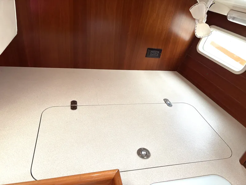 Slide: The Image of Beneteau Oceanis 352 1999 - 73