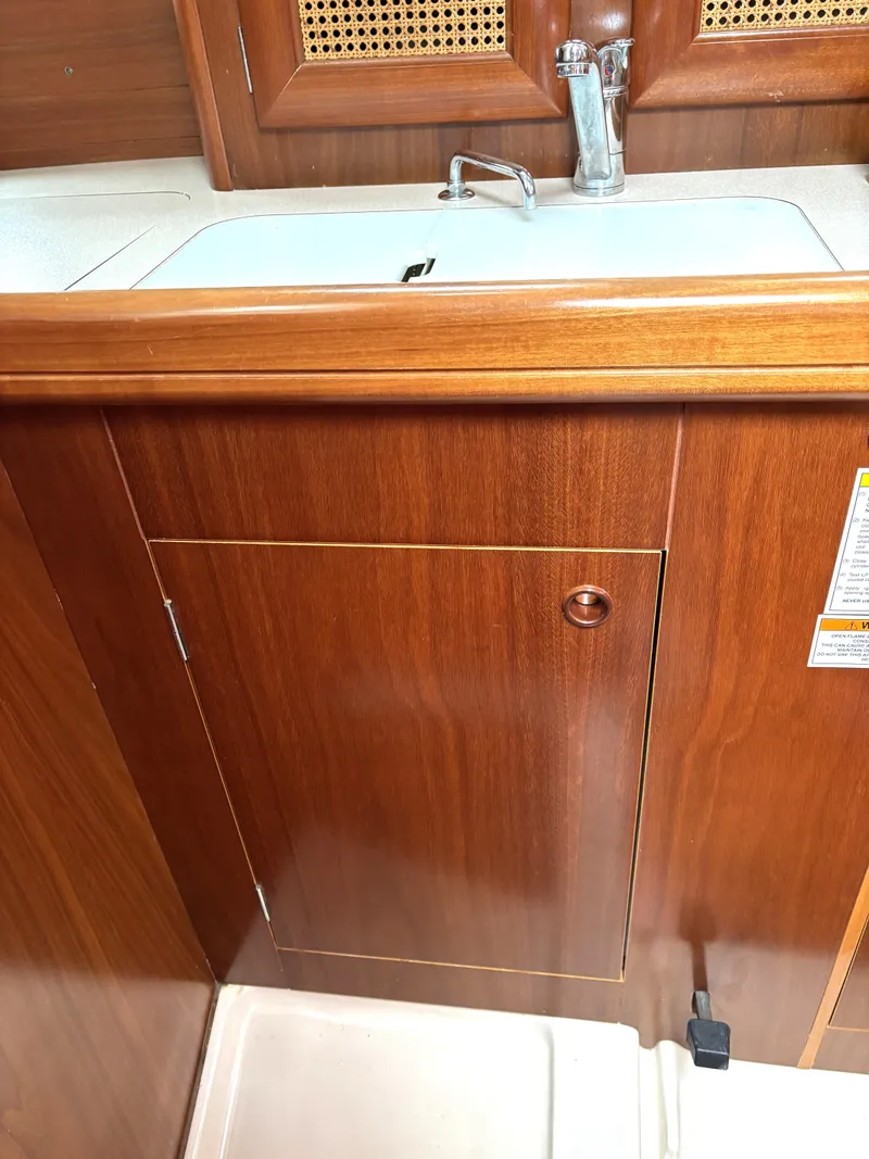 Slide: The Image of Beneteau Oceanis 352 1999 - 80