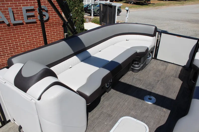Slide: The Image of 2023 Tahoe Pontoon Cascade Platinum Versatile Rear Bench 25' with spacious seating and modern design. - 9