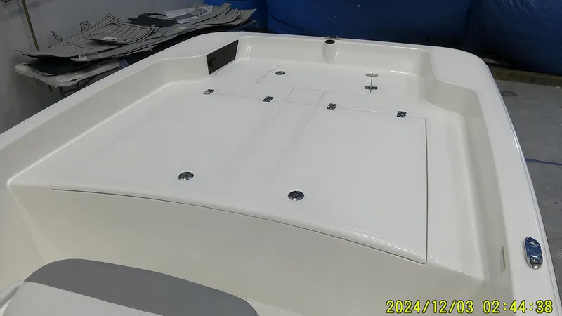 Slide: The Image of Mako Pro Skiff 17 CC 2025 - 2