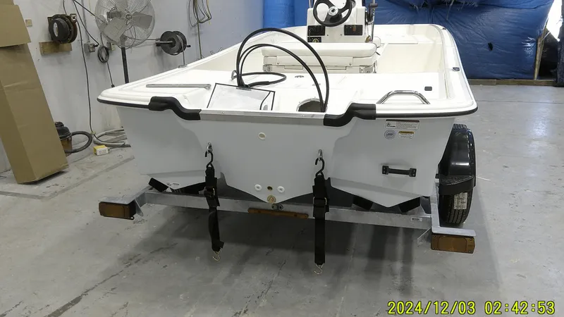 Slide: The Image of Mako Pro Skiff 17 CC 2025 - 31