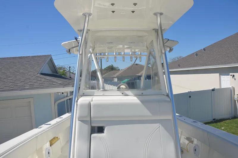 Slide: The Image of SeaVee 34 Triple Play - Helm Seat - 5