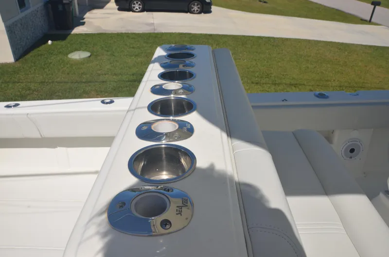 Slide: The Image of SeaVee 34 Triple Play - Deck Equipment - 6