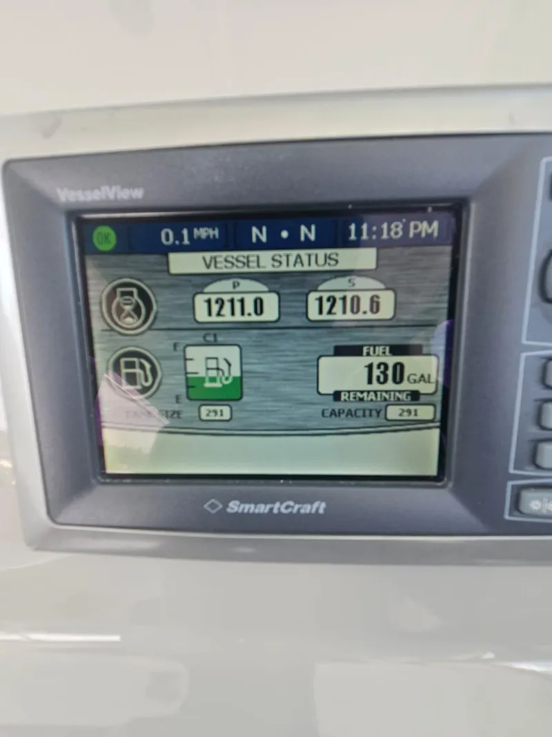 Slide: The Image of SmartCraft display on 2013 Boston Whaler 315 Conquest showing vessel status and fuel levels. - 3