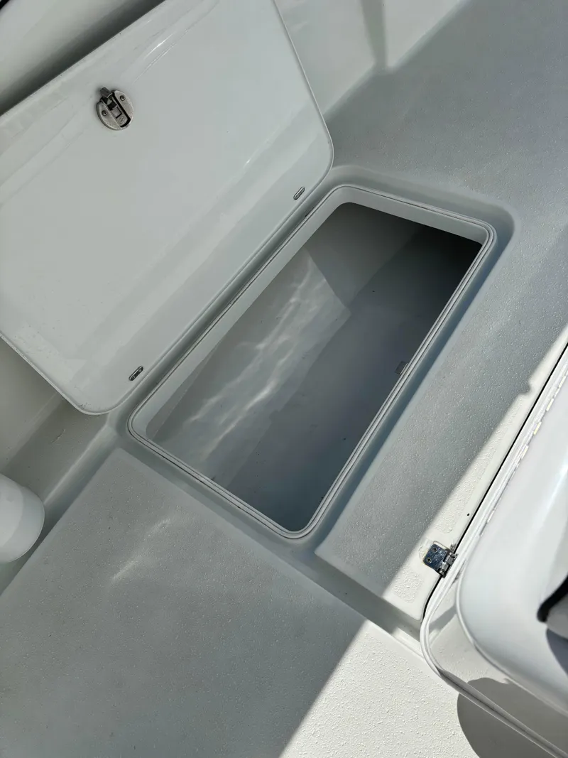 Slide: The Image of Yellowfin Boats, Contender Boats, SeaVee Boats, Regulator Boats, SeaHunter Boats, Invincible Boats, Pair Marine, Southport, REV Yacht Sales - 15