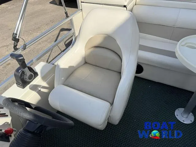 Slide: The Image of 2000 Weeres Sundeck 280 pontoon boat with 2021 Honda 100HP engine on trailer. - 27