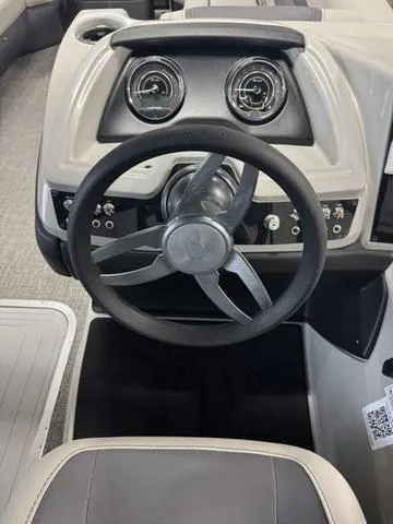 Slide: The Image of Barletta Cabrio 24UC 2025 - 3