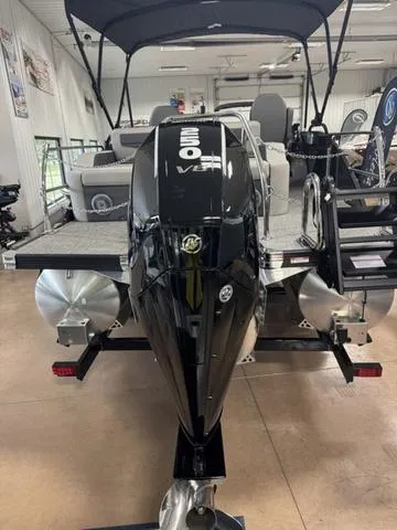 Slide: The Image of Barletta Cabrio 24UC 2025 - 5