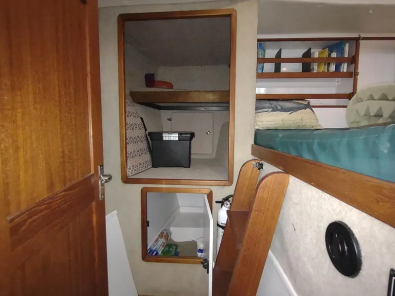 Slide: The Image of Endeavour Trawler Cat 36 2002 - 63