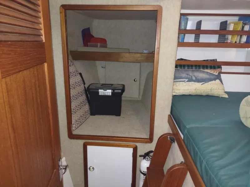 Slide: The Image of Endeavour Trawler Cat 36 2002 - 64