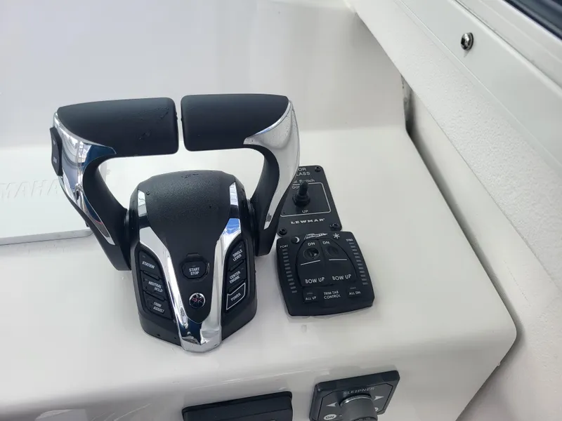 Slide: The Image of Steiger Craft 255 DV MIAMI 2025 - 69