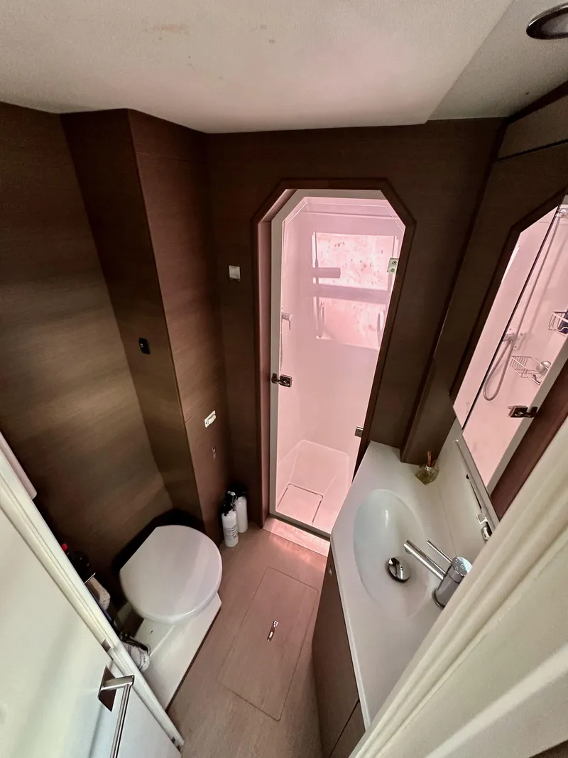 Slide: The Image of Bali 4.8 2021 - 52