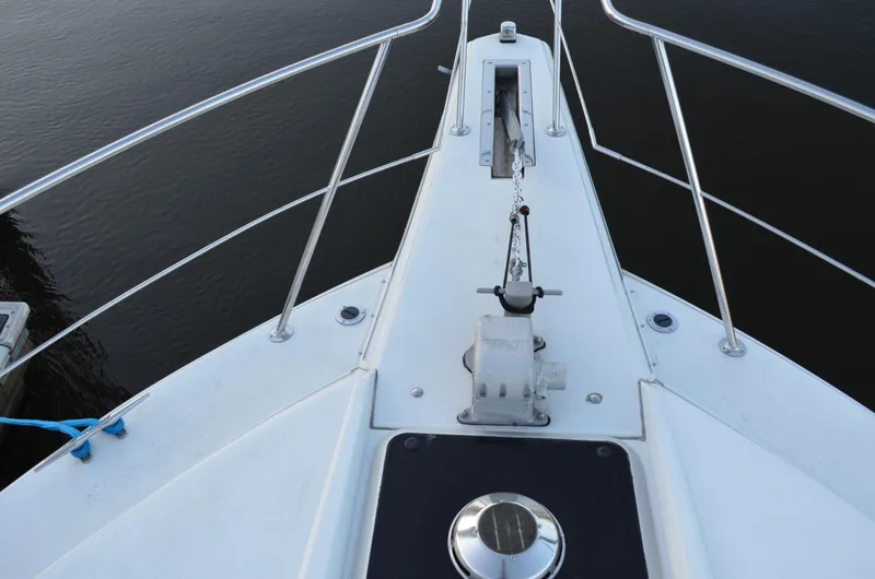 Slide: The Image of Carver Santego 38 1989 - 11