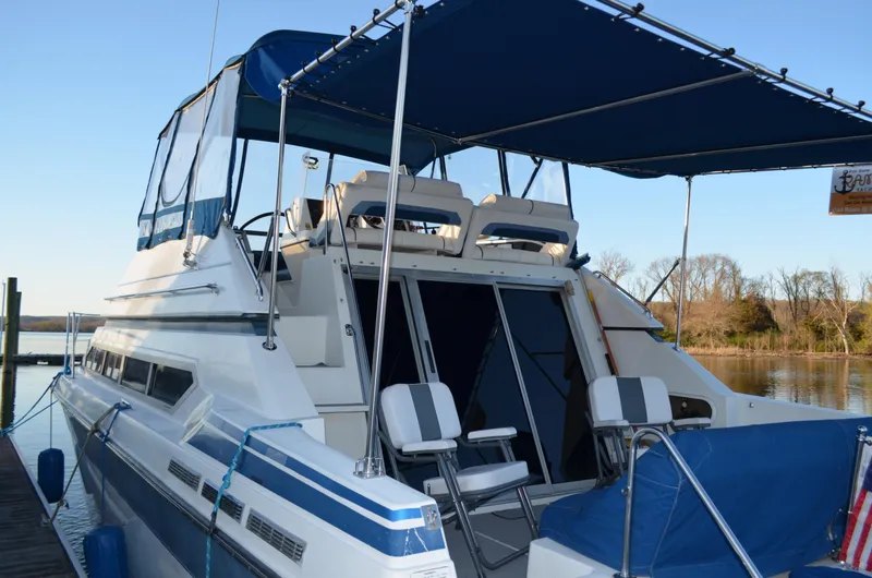 Slide: The Image of Carver Santego 38 1989 - 15