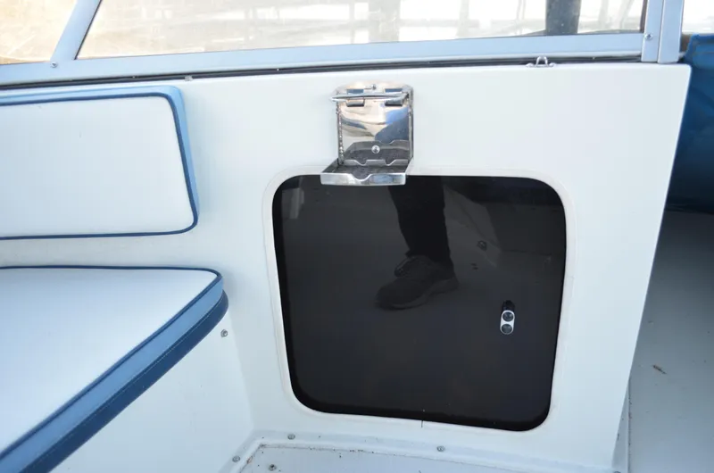 Slide: The Image of Carver Santego 38 1989 - 33