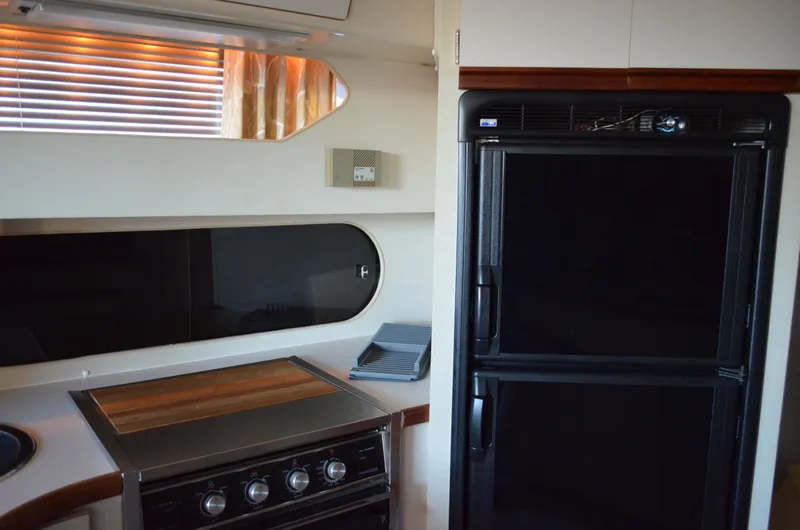 Slide: The Image of Carver Santego 38 1989 - 41