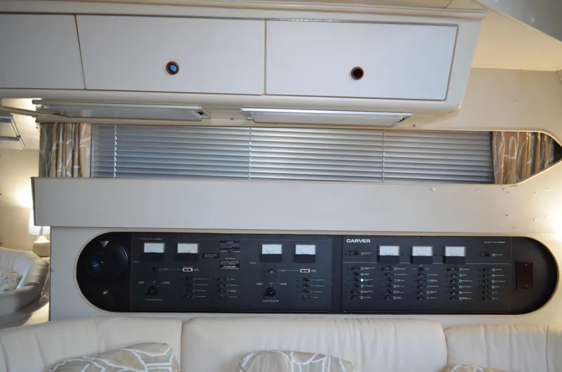 Slide: The Image of Carver Santego 38 1989 - 54