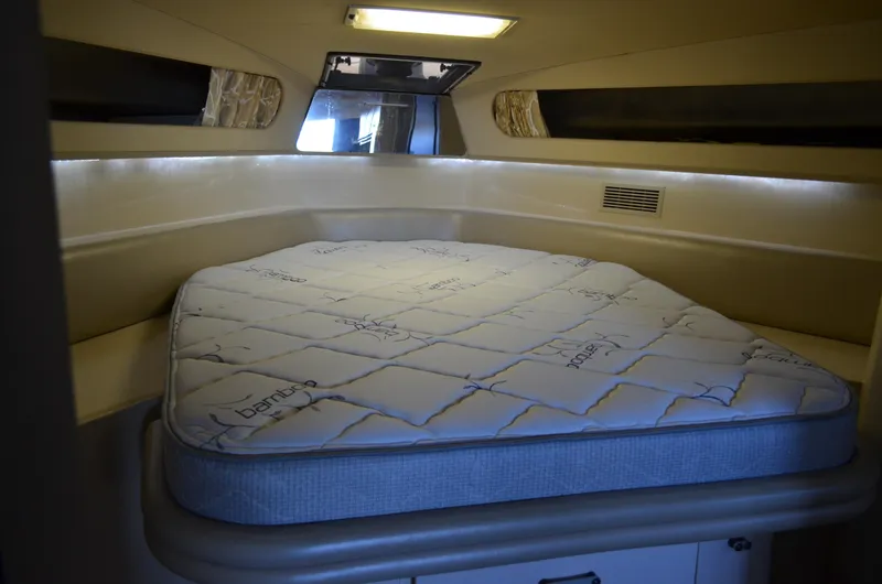 Slide: The Image of Carver Santego 38 1989 - 58