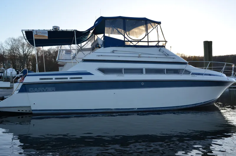 Slide: The Image of Carver Santego 38 1989 - 7