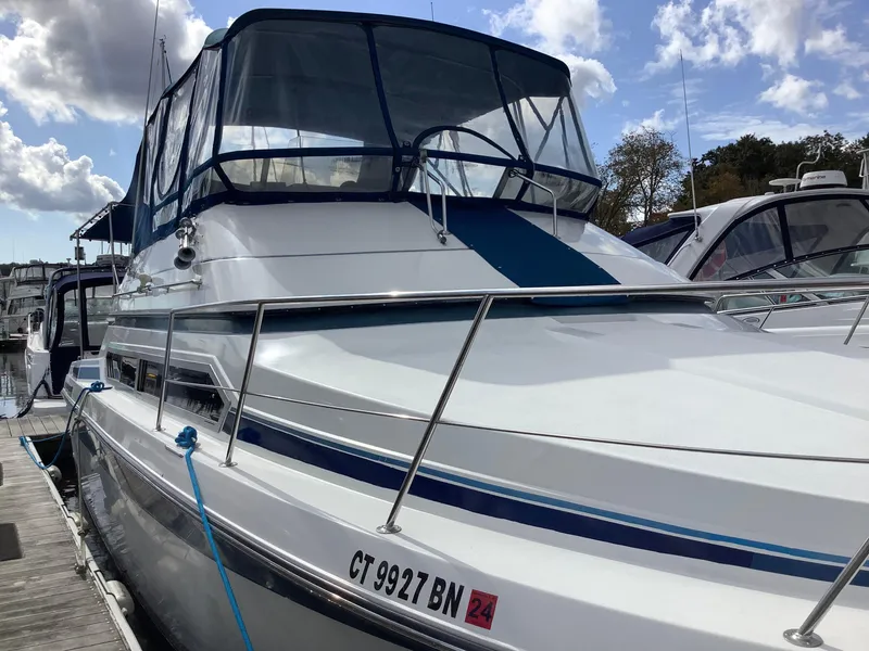 Slide: The Image of Carver Santego 38 1989 - 8