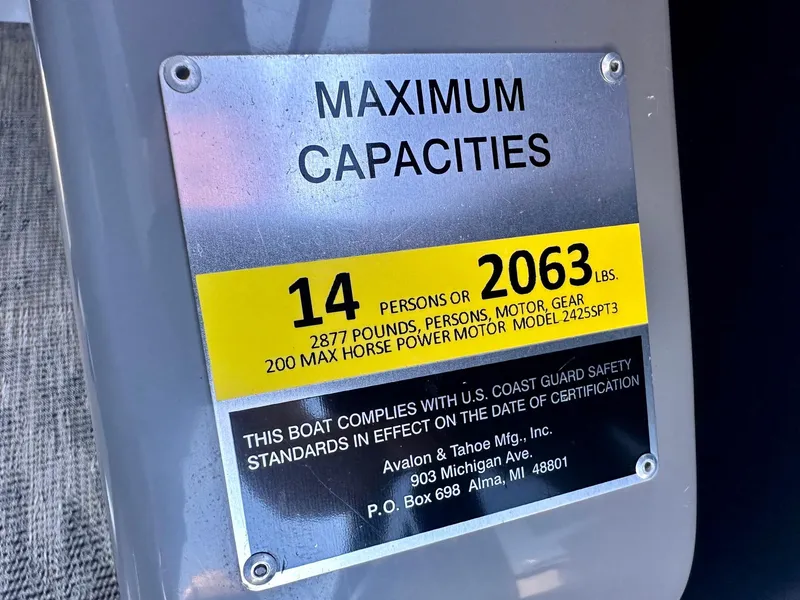 Slide: The Image of Maximum capacity plate for 2021 Avalon Catalina Rear Fish 23' boat, 14 persons or 2063 lbs. - 13