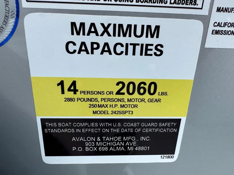 Slide: The Image of 2025 Avalon 25' LSZ Platinum boat capacity label: 14 persons or 2060 lbs, 250 max HP. - 18