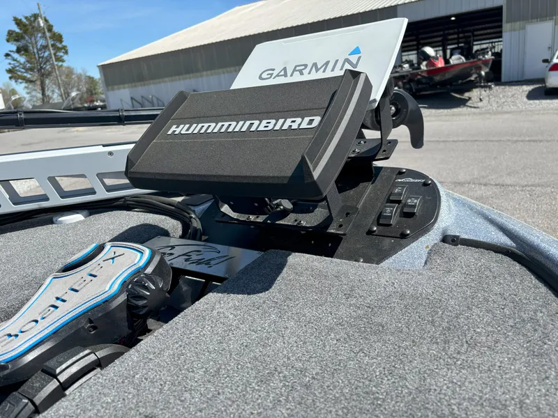 Slide: The Image of 2023 Falcon F20 PREDATOR boat with Humminbird and Garmin electronics on deck. - 3