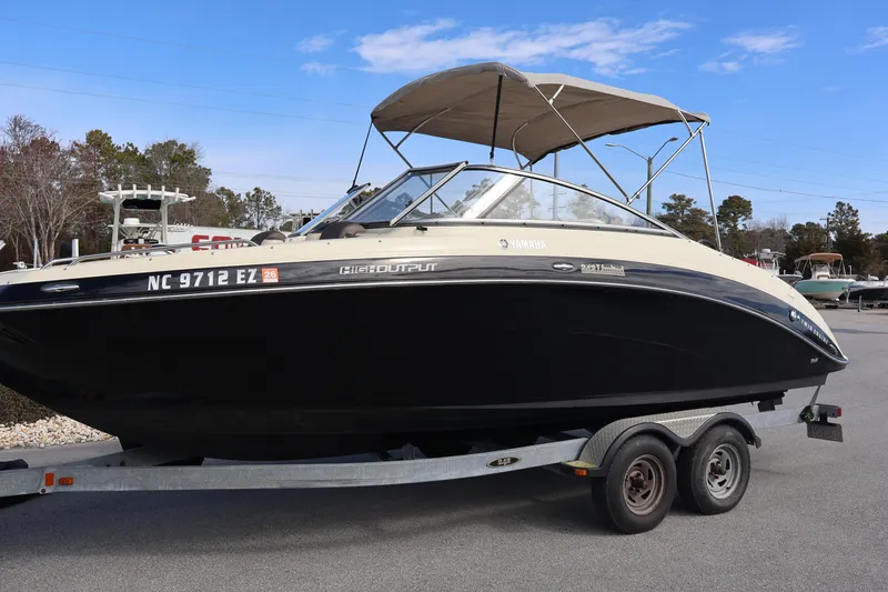 The Image of Yamaha YAMAHA 242 LIMITED 2014 - 1