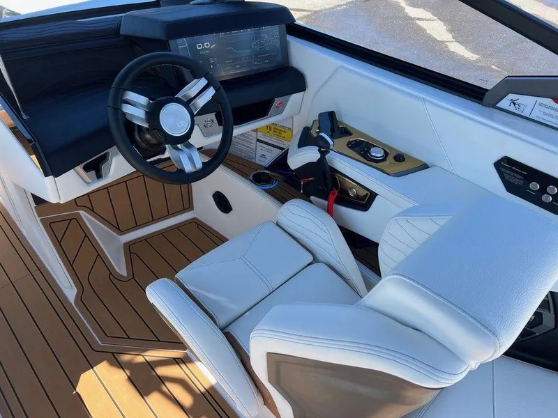 Slide: The Image of Nautique Super Air Nautique G25 2025 - 8