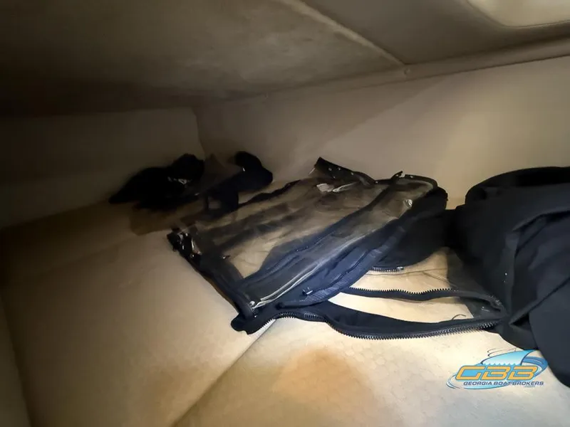 Slide: The Image of Interior cabin of 2008 Monterey 250 Cruiser with storage bags. - 27