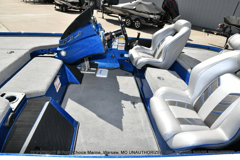 Slide: The Image of 2023 Nitro Z18 Pro boat interior with sleek seats and modern dashboard. - 15