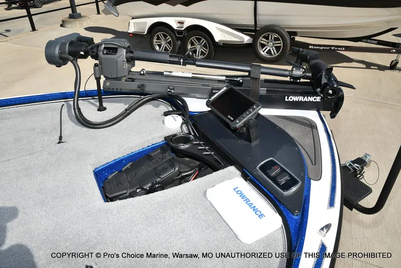 Slide: The Image of 2023 Nitro Z18 Pro boat with Lowrance electronics and trolling motor. - 4
