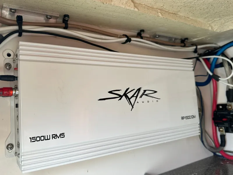 Slide: The Image of Regal Commodore 4260 2005 - 52