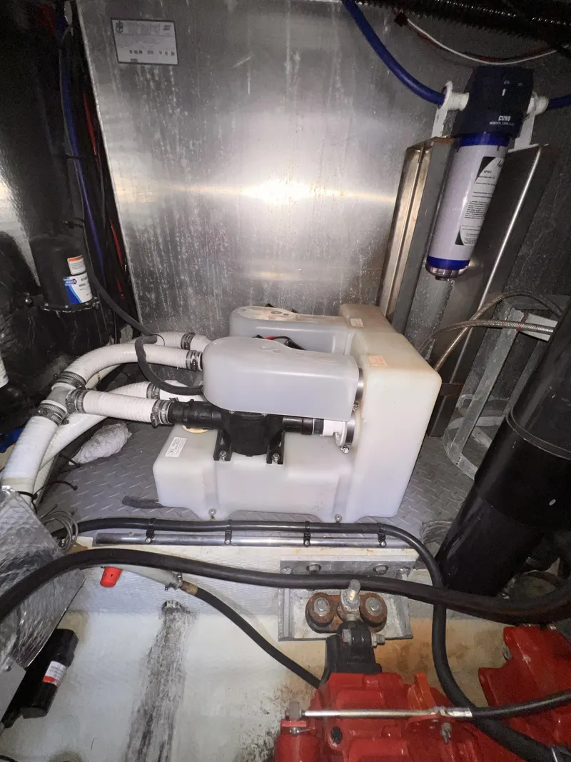 Slide: The Image of Regal Commodore 4260 2005 - 60