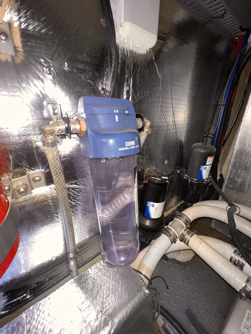 Slide: The Image of Regal Commodore 4260 2005 - 63