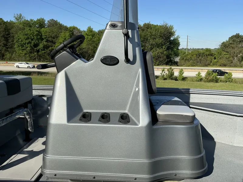 Slide: The Image of Excel 220 Bay Pro Elite 2025 - 17